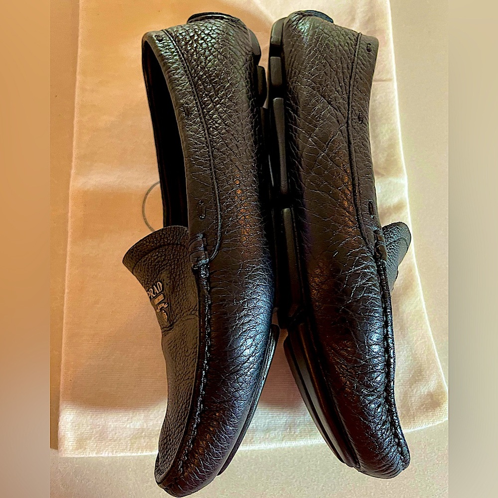 Prada Pebbled Leather Shoe - Picture 5 of 12